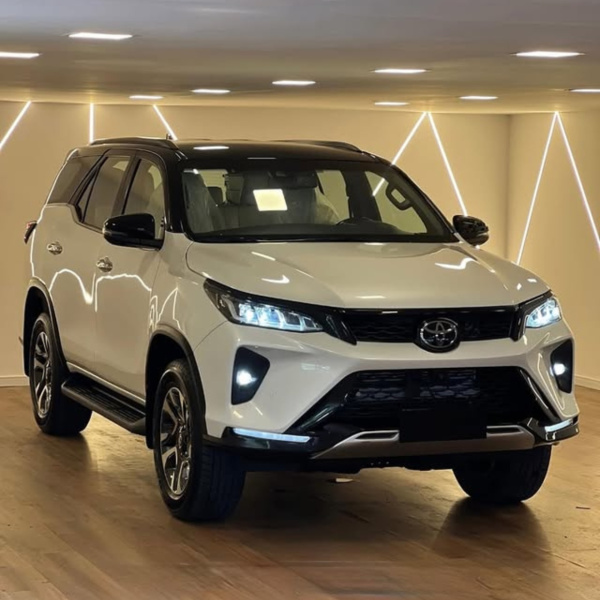 Toyota SW4 Diamond BRANCA ou R$500.000 no Pix 💰 🚀